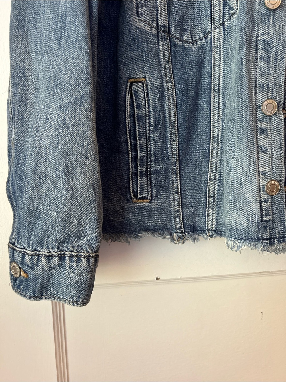 Lucky Brand The Tomboy Trucker denim jacket - Picture 5 of 12